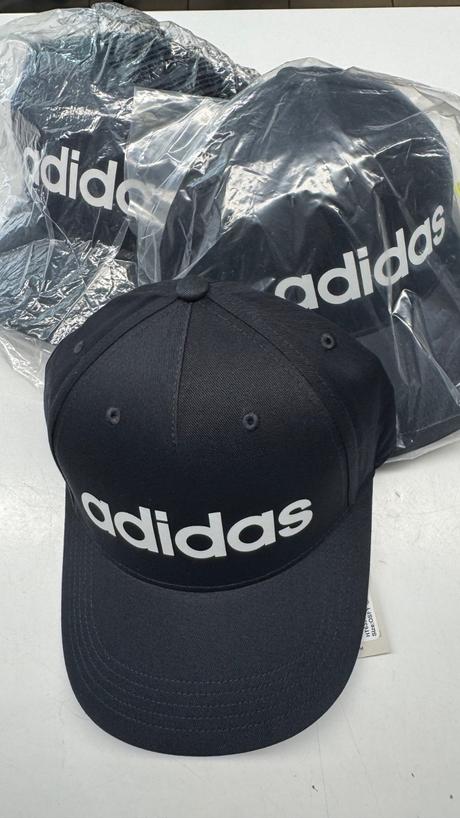 Adidas junior šiltivka, adidas