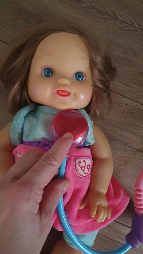 Interaktívna bábika lekarka,