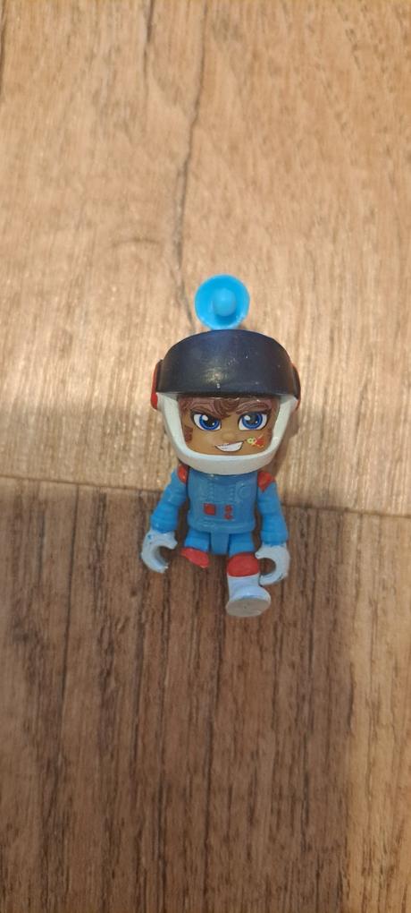 T racers 11 auticiek a vystrelovacie zariadenie, 