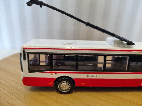 Kovový trolejbus rappa 1/72, na diely, 16 cm, 