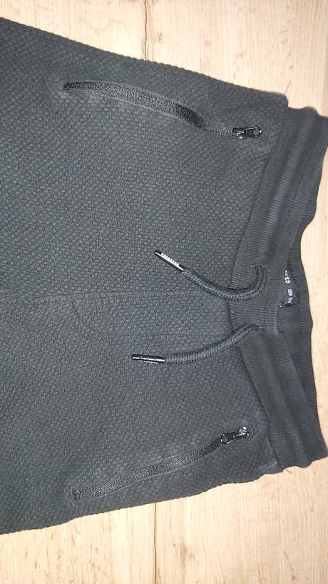 Teplaky, reserved,128