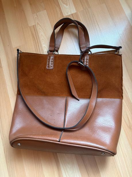 Veľká kabelka, baťa