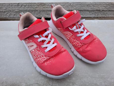 Predám tenisky veľ. 33, decathlon,33