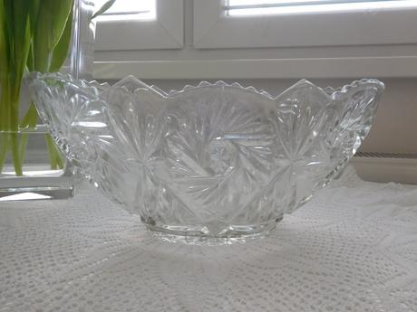 Lisované sklo misa na ovocie retro-top top stav,, 