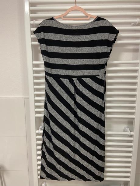 Tehotenské šaty, 40