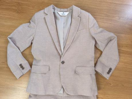 Predám chlapčenský oblek, 128