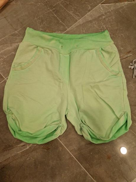 Balík letného oblečenia, s