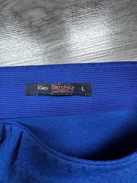 Dámska sukňa, bershka,s