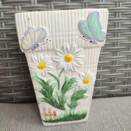 Sada keramické vazy a obrázky na stenu s kvietkami, 