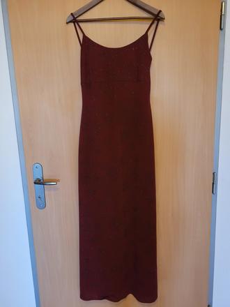 Spolocenske saty, 38