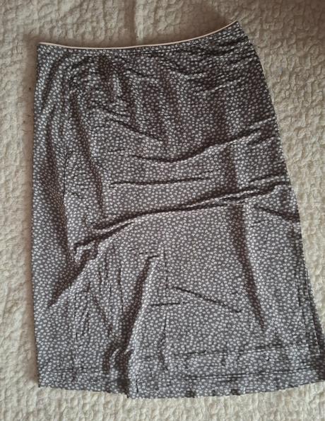 Dámska sukňa, m