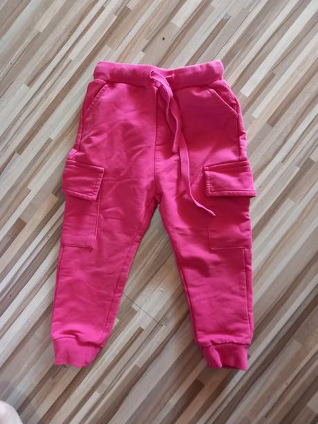 Kapsače teplaky, gate,92