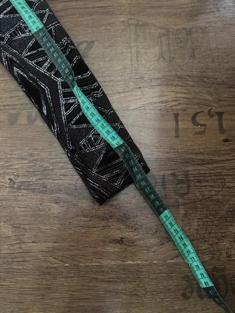 Trblietavé elastické šaty, orsay,s