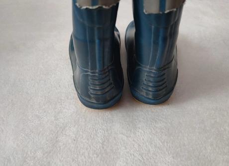 Gumené čižmy, 26