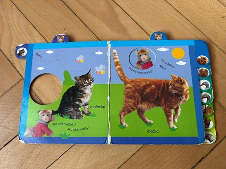 Sada 3 ks tvrdých knižiek,