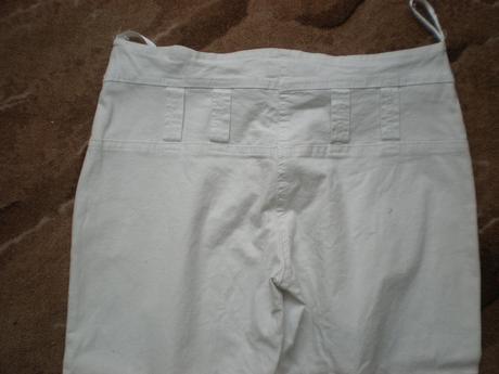 Biele 3/4 nohavice, 38