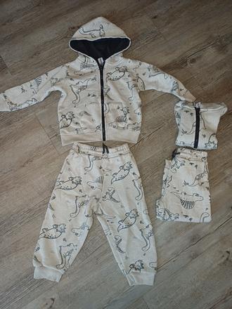 Teplákoch súpravy, 92