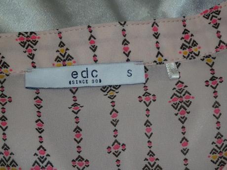 Kvalitný letný top, s