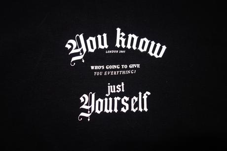 Crop mikina s posolstvom, s