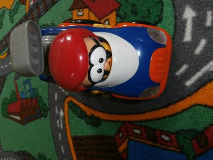 Autíčko s mimozenšťanom, 