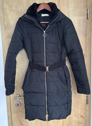 Zimny cierny kabat, camaieu,s