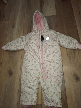 Overal na zimu, kuniboo,80