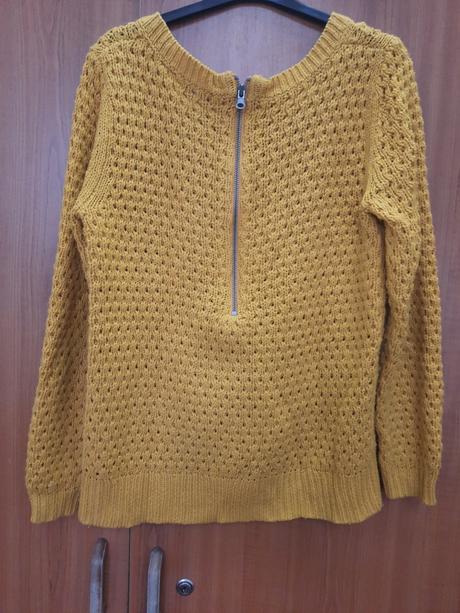 Pekný pletený svetrik, m