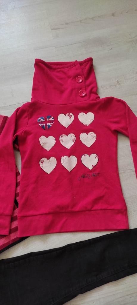 Mikina 2x a rifle, 140–152