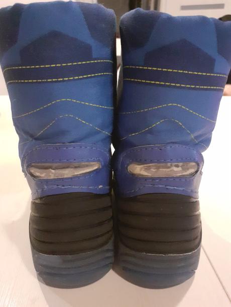 Snehulky blikajúce, lupilu,25