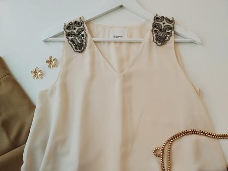 Elegantný krémový top s korálkami, 36