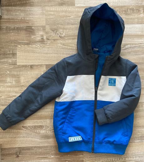 Krásna prechodná bundička, 122