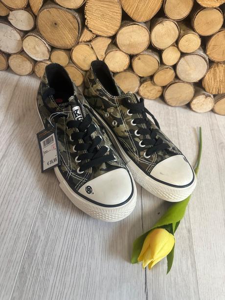 Tenisky dockers, 36 / 37