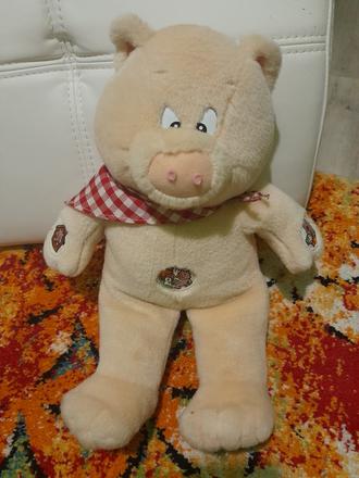 Plyšové hovoriace prasiatko,