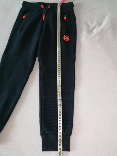 Športové tepláky, f&f,122