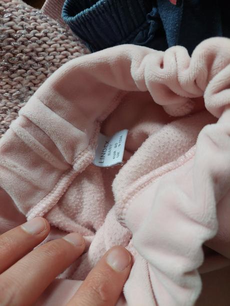 Balík oblecenia, 86–98