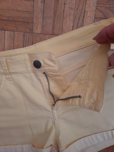 Dámske /dievčenské šortky, h&m,34