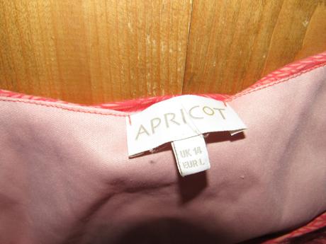 Dlhé koralové šaty, l