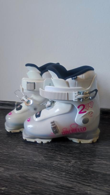 Predám dievčenské lyžiarky veľ. 220(33-35), dalbello,34