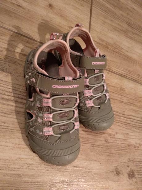 Dievčenské topánky, 31