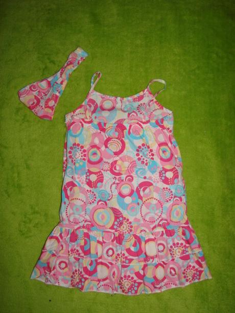 Šaty s čelenkou, 98