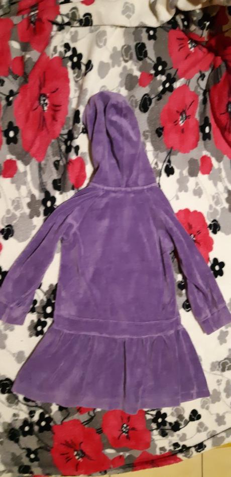 Dievčenské satocky, 98