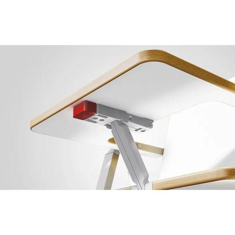 Ultra tenká drevena jedalenska stolička, 