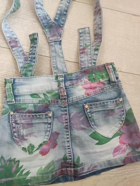 Riflová sukňa, 104