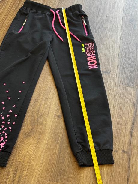 Dievcenske teplaky 140, s doporucenou postou, kugo,140