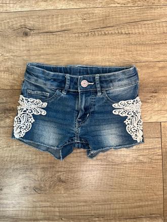 Kraťase pre dievča, 104