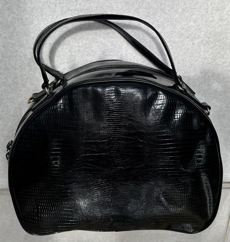 Elegantná kabelka do ruky,