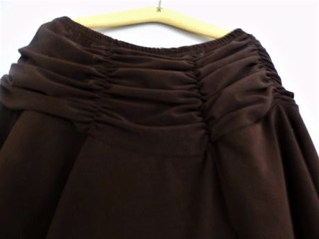 Zaujímavá sukňa, s