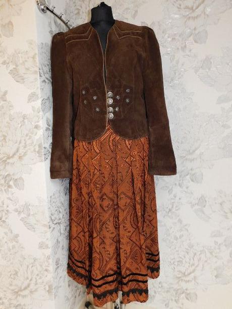 Kvalitny damsky blejzer/sako /kroj, 38