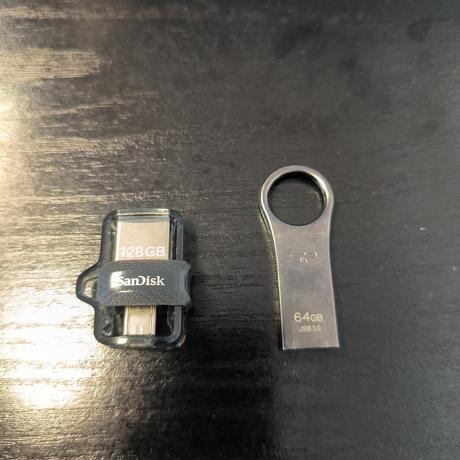 Usb kľúč silicon power jewel j80 silver 64 gb, 