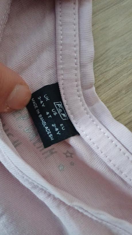 Pyzamo s broskynami, f&f,98